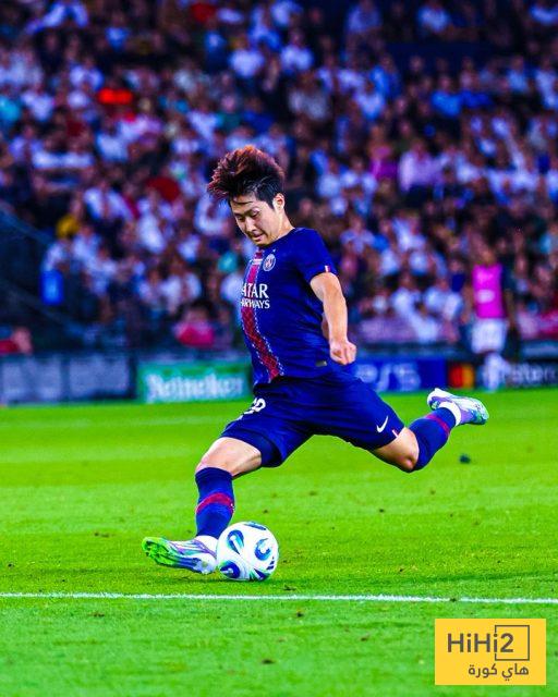 باريس يقلص الفارق امام توتنهام باريس يقلص الفارق امام توتنهام