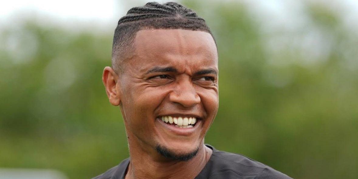 ميلان يناقش صفقة مانويل أكانجي مع مانشستر سيتي