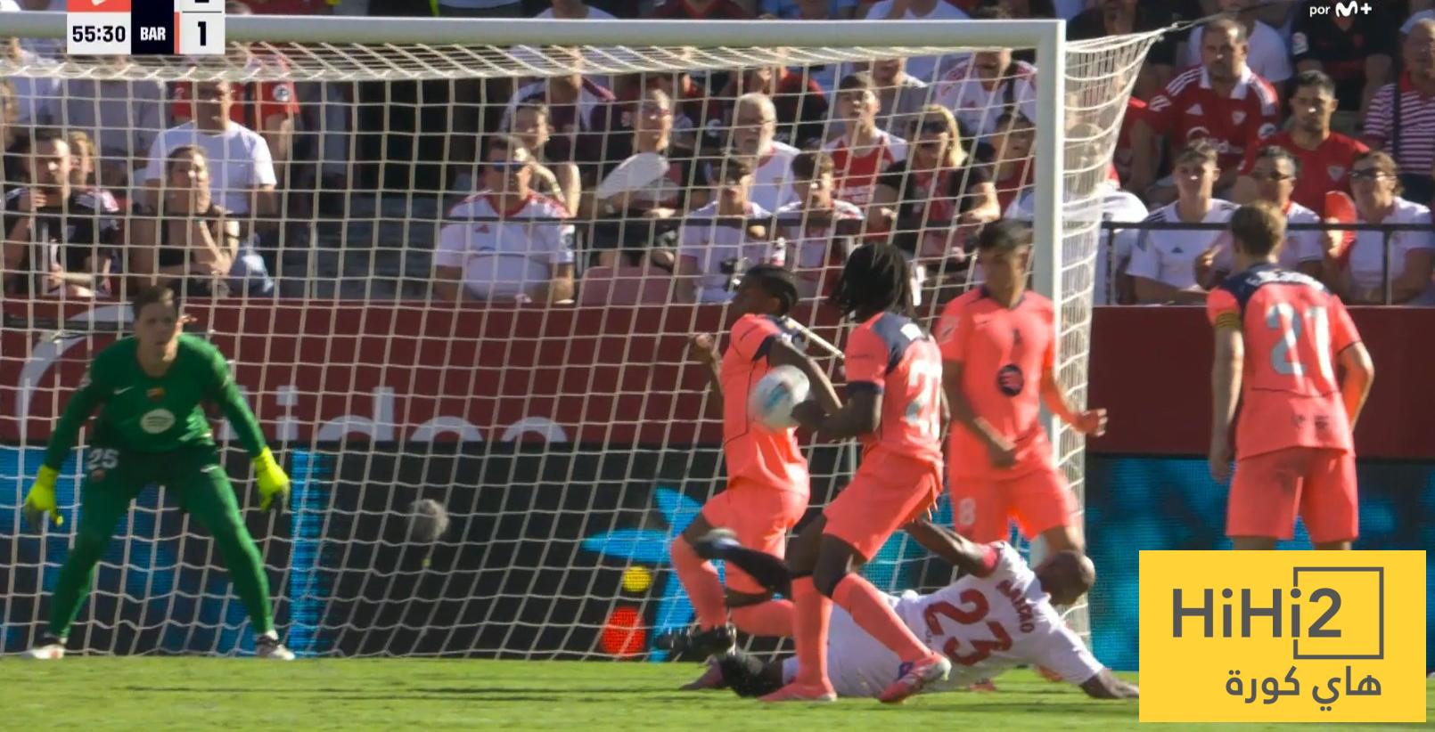 صورة مثيرة للجدل …! نادي التحكيم او مواقف التحكيم بين برشلونه وريال مدريد