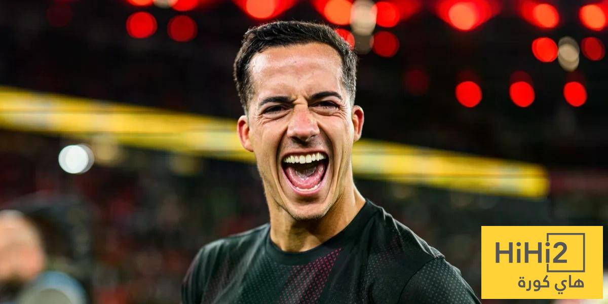لوكاس فاسكيز يلعب بذكاء مع باير ليفركوزن