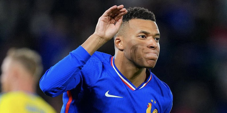 ماذا قال مبابي بعد وصوله للهدف رقم 400 في مسيرته؟