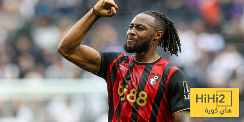 سيمينيو يثير إعجاب عمالقة إنجلترا