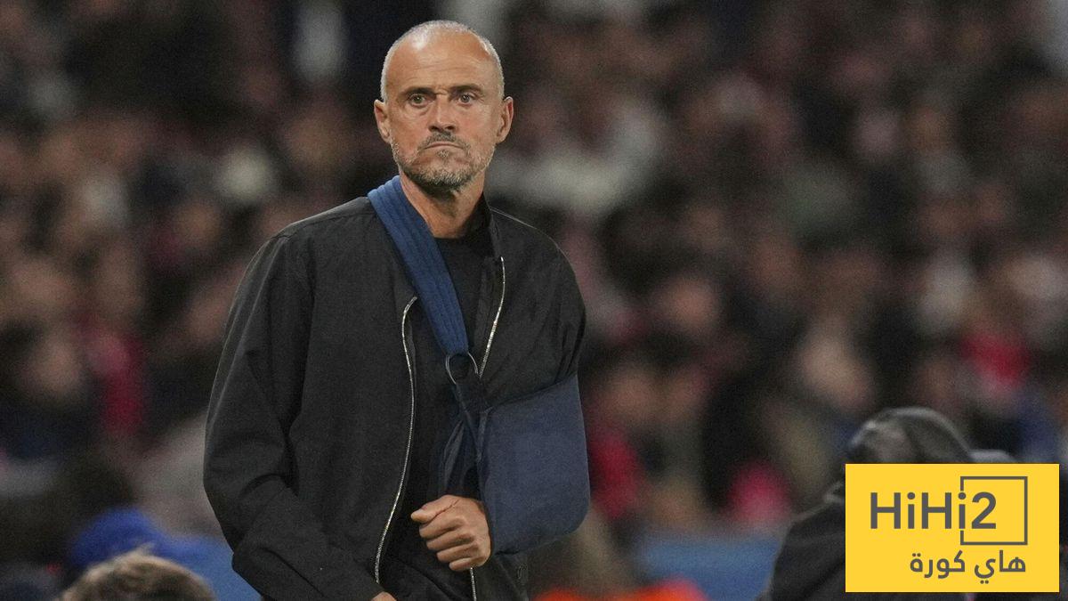 لاعب برشلونة السابق يمدح إنريكي