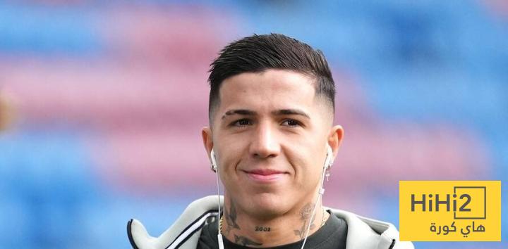 معدل أعمار تشكيلة تشيلسي أمام برشلونة