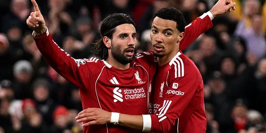 التعادل يحسم الشوط الاول من مباراة ليفربول و ايندهوفن