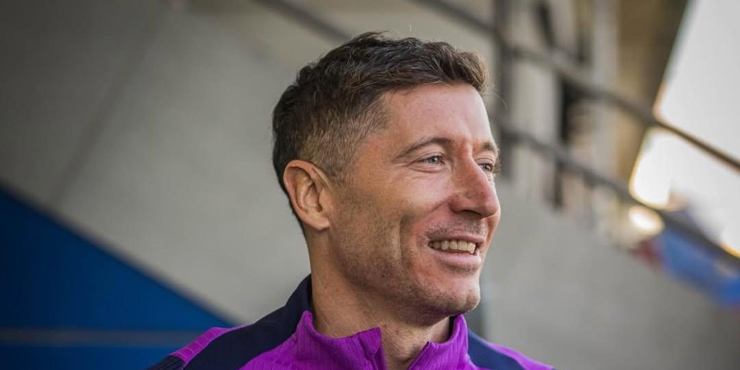 قرار مرتقب من إدارة برشلونة بشأن ليفاندوفسكي