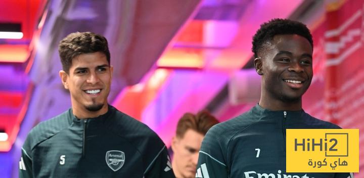 في الكورة : أرسنال يصل ملعب استون فيلا