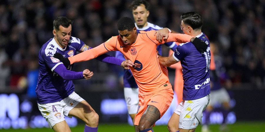 شوط سلبي بين برشلونة و غوادالاخارا