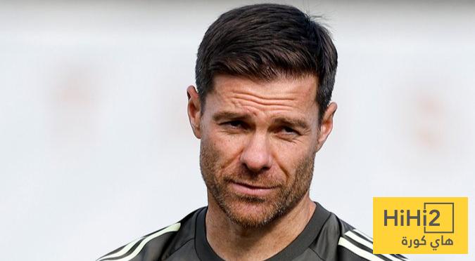 غرفة ملابس ريال مدريد تقف مع تشابي بنسبة 100٪