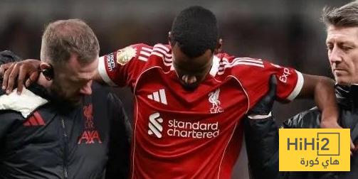 بعد ان تسبب في اصابة إيزاك .. فان دي فين يدافع عن نفسه