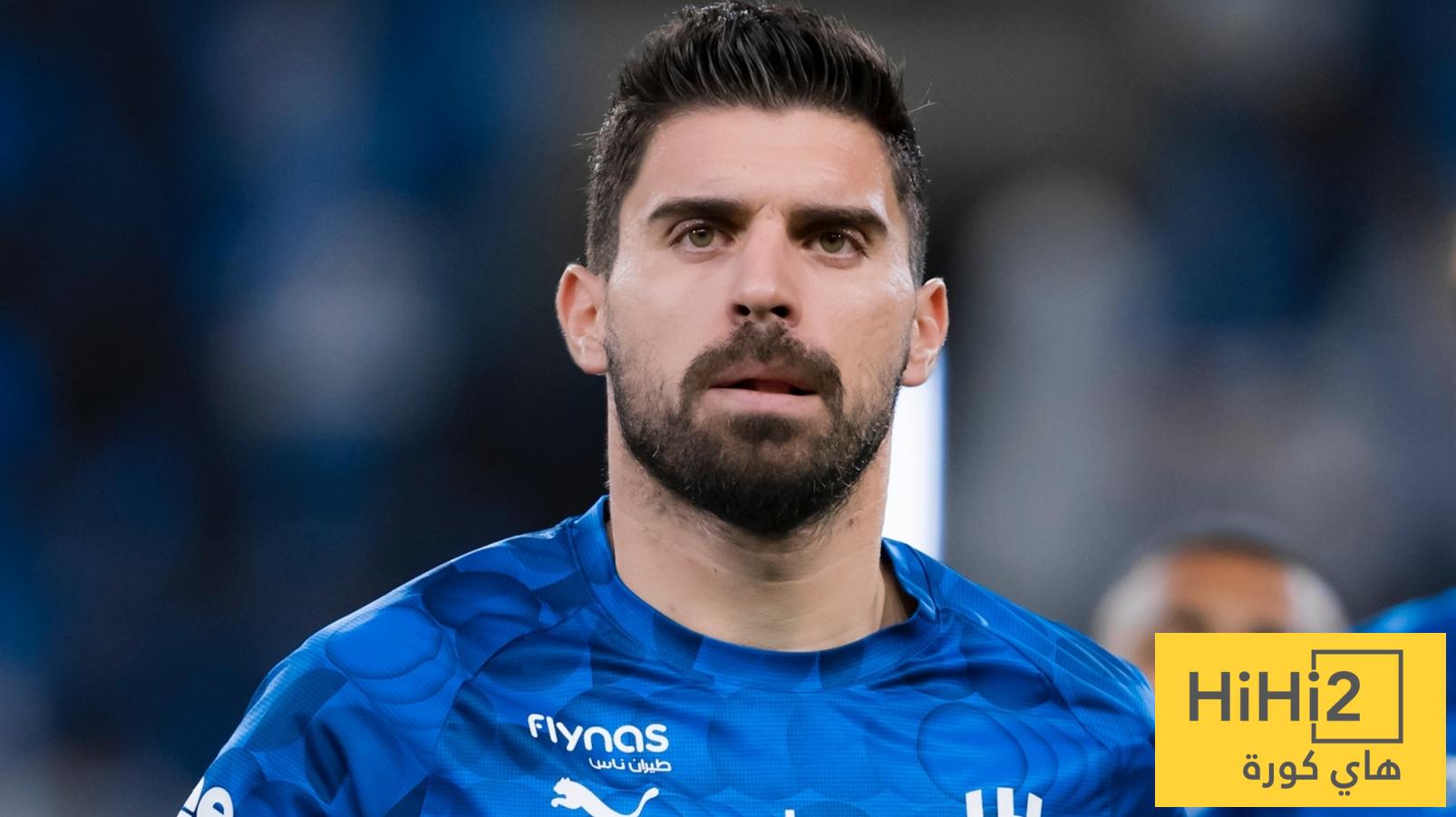 الهلال يكافح لإبقاء نيفيز ! الهلال يكافح لإبقاء نيفيز !