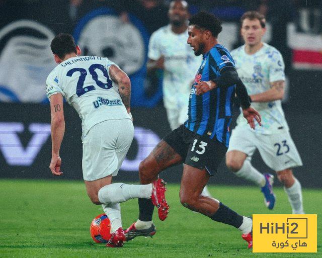 عين على هاكان في مباراة أتالانتا 2 عين على هاكان في مباراة أتالانتا 1