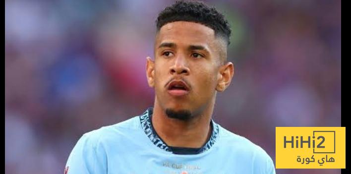 سافينيو عنصر سلبي في هجوم مانشستر سيتي