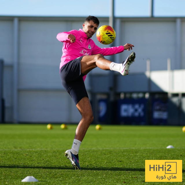 صور من استعدادات مانشستر سيتي الأخيرة قبل لقاء تشيلسي 11