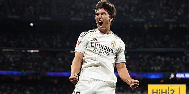 ريال مدريد يتقدم على بيتيس في الشوط الاول