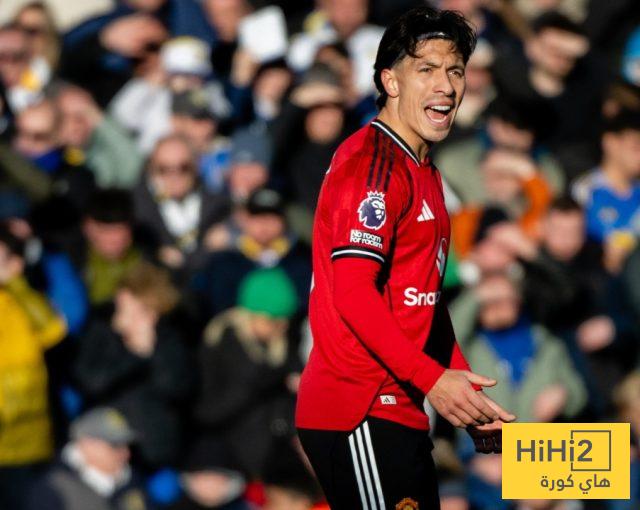 عين على مارتينيز في مباراة ليدز 1