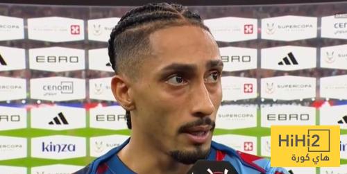 رافينيا يشيد بأداء فيرمين وروني ضد بيلباو