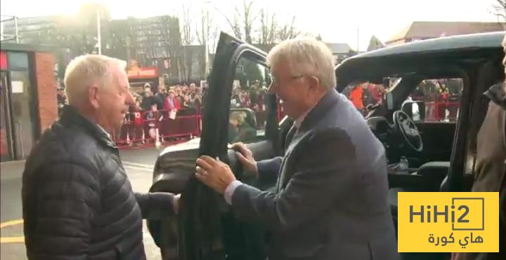 فيرغسون يصل أولد ترافورد لمؤازرة مانشستر يونايتد في الديربي