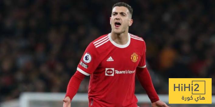 صورة.. هل استحق دالوت البطاقة الحمراء بعد تدخله على دوكو؟