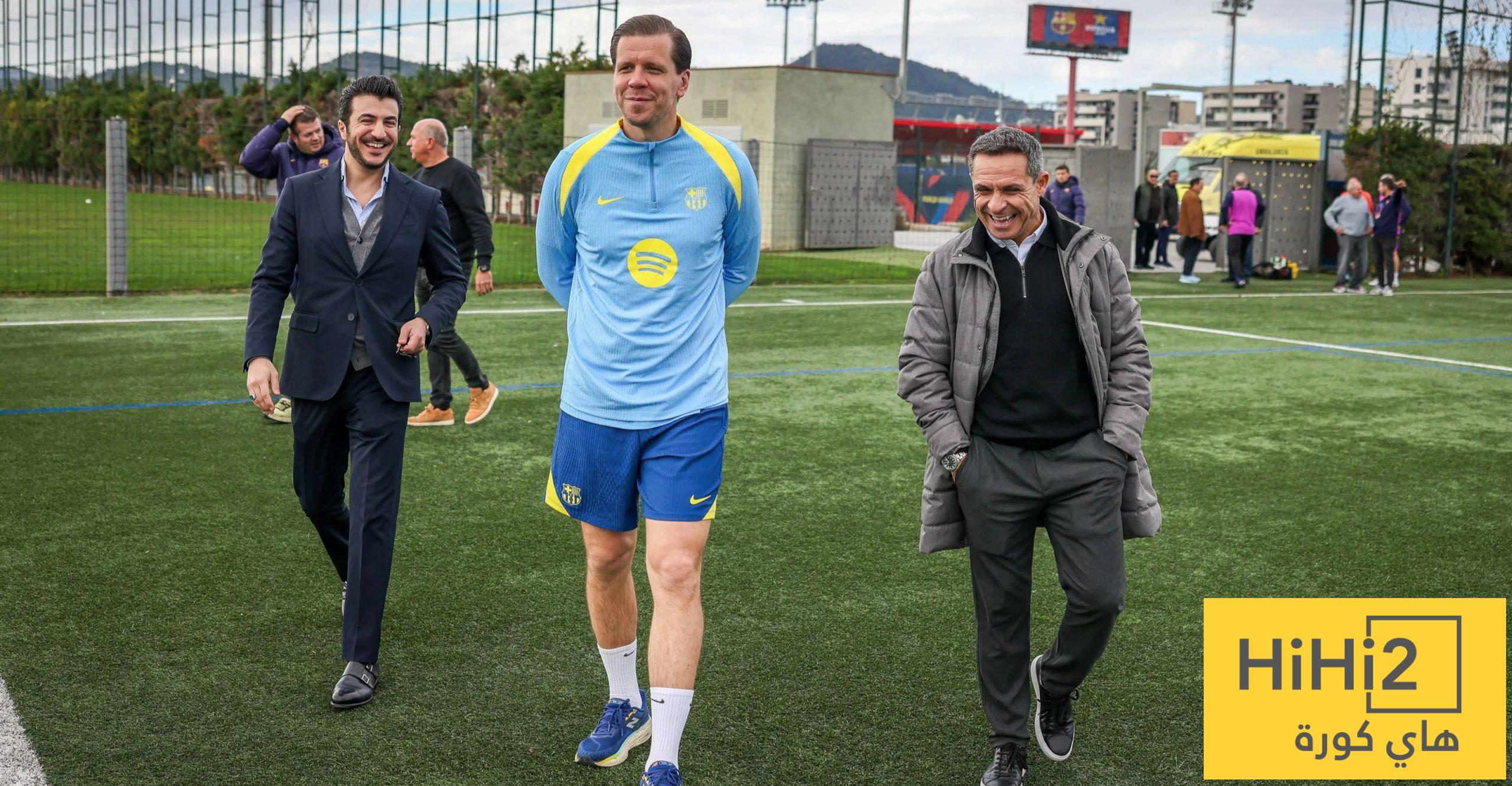 صور – تشيزني يزور معسكر تدريب أكاديمية برشلونة صور – تشيزني يزور معسكر تدريب أكاديمية برشلونة