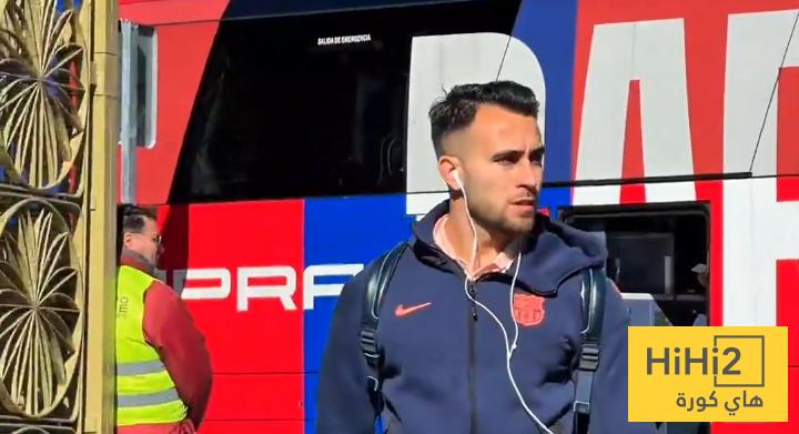 جمهور برشلونة يستقبل اللاعبين في التشي