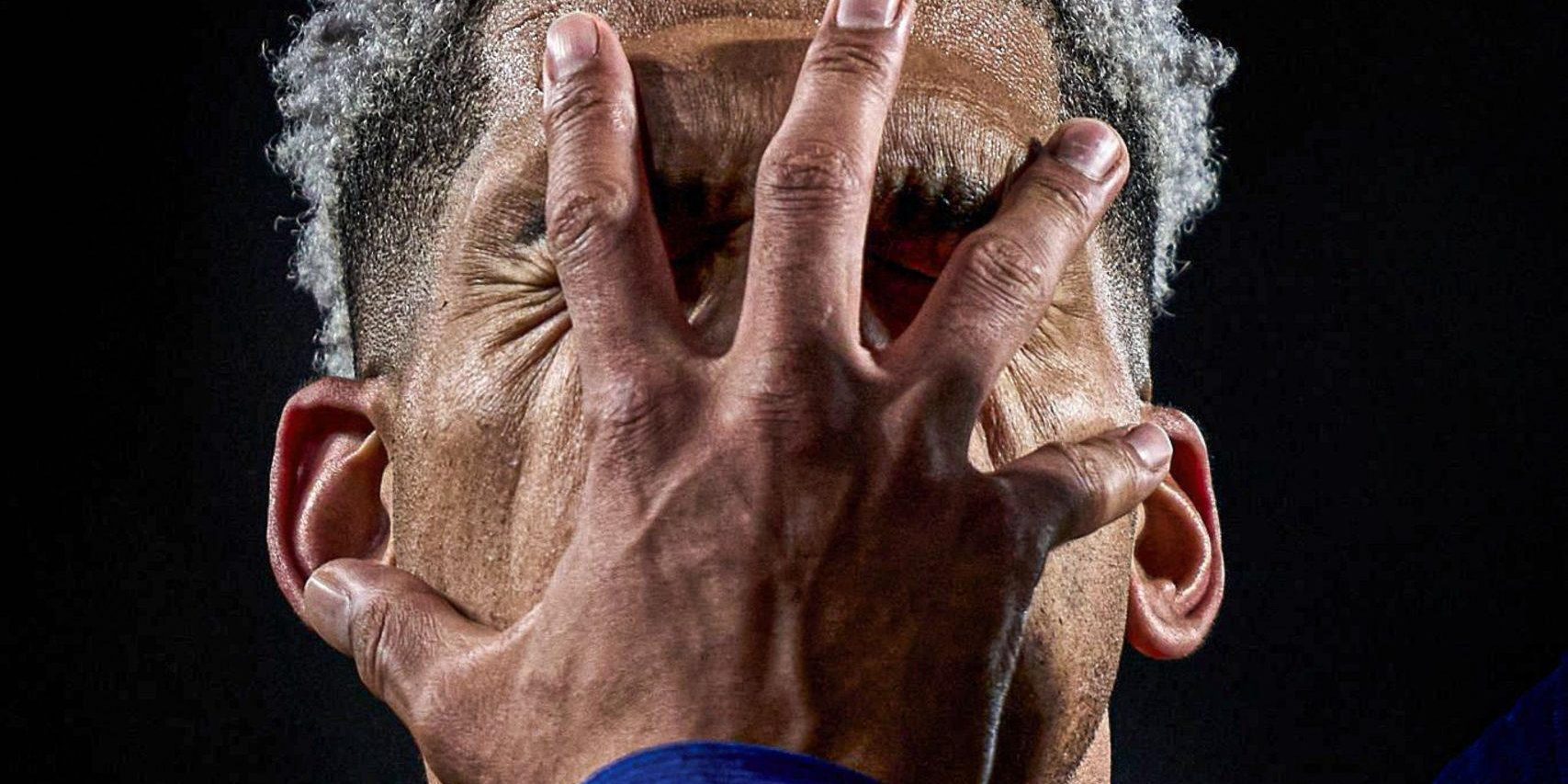 لويس إنريكي سبب انهيار أراوخو النفسي..!