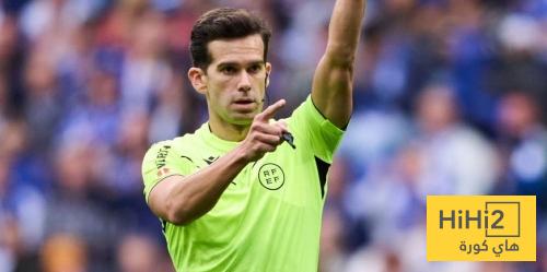 الكشف عن حديث الحكم مع كارفخال وكورتوا بين شوطي مباراة اوساسونا الكشف عن حديث الحكم مع كارفخال وكورتوا بين شوطي مباراة اوساسونا