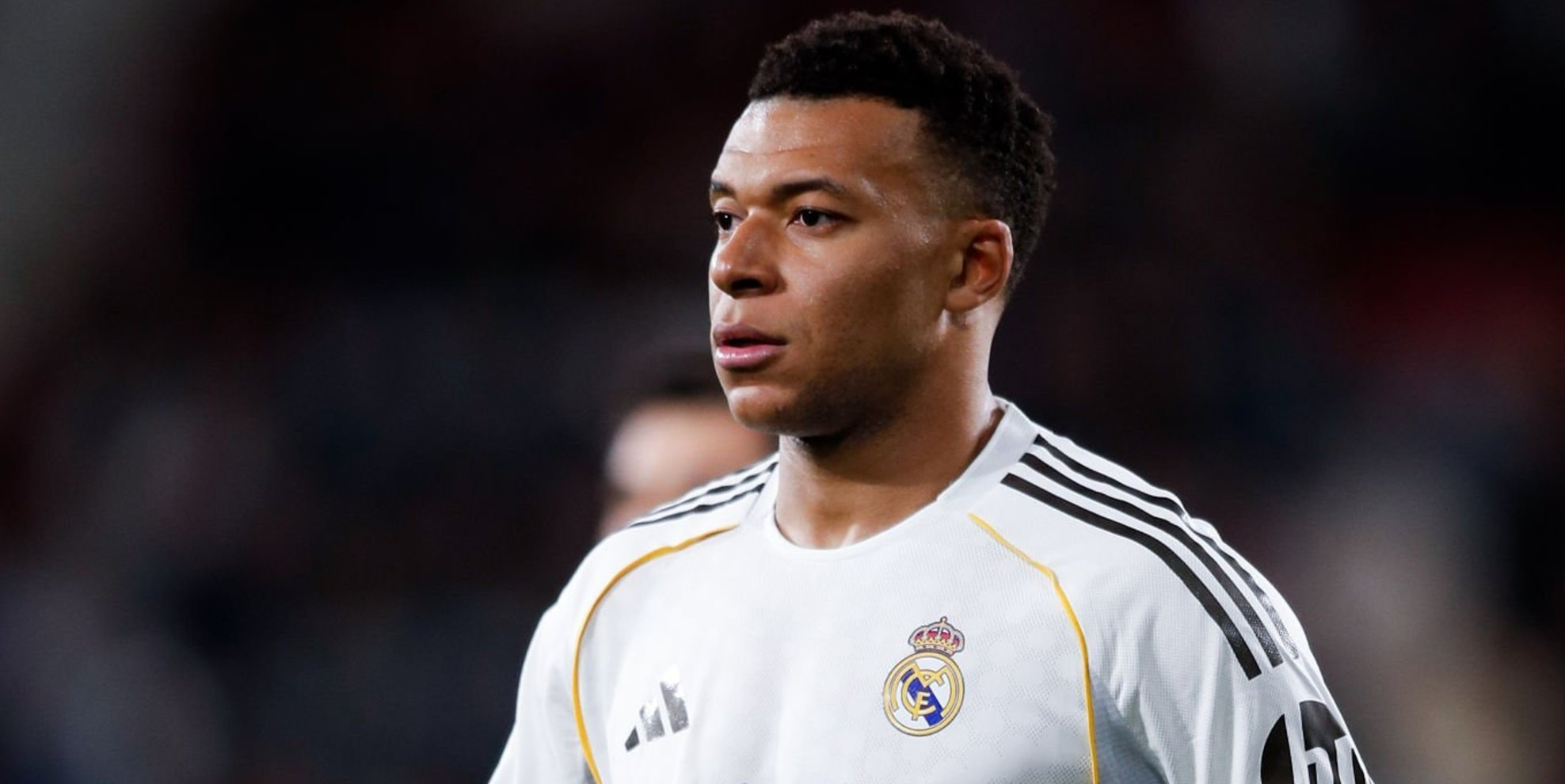 مدرب خيتافي يعلق على غياب مبابي عن الريال