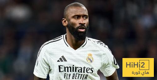 روديغر يهنئ لاعب الأهلي السعودي روديغر يهنئ لاعب الأهلي السعودي