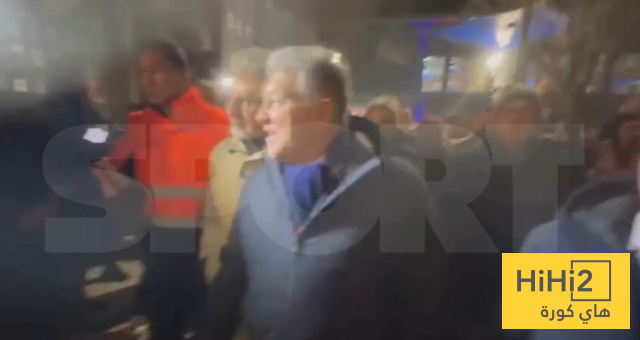 صور .. لابورتا يؤازر برشلونة ضد اتلتيكو مدريد 11