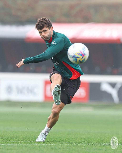 صور – نجوم ميلان يستعدون بقوة لمواجهة إنتر ميلان 3