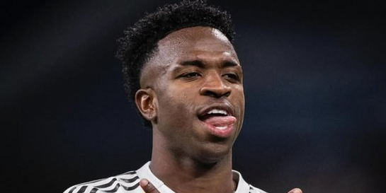 فينيسيوس يسجل الهدف الاول في شباك السيتي