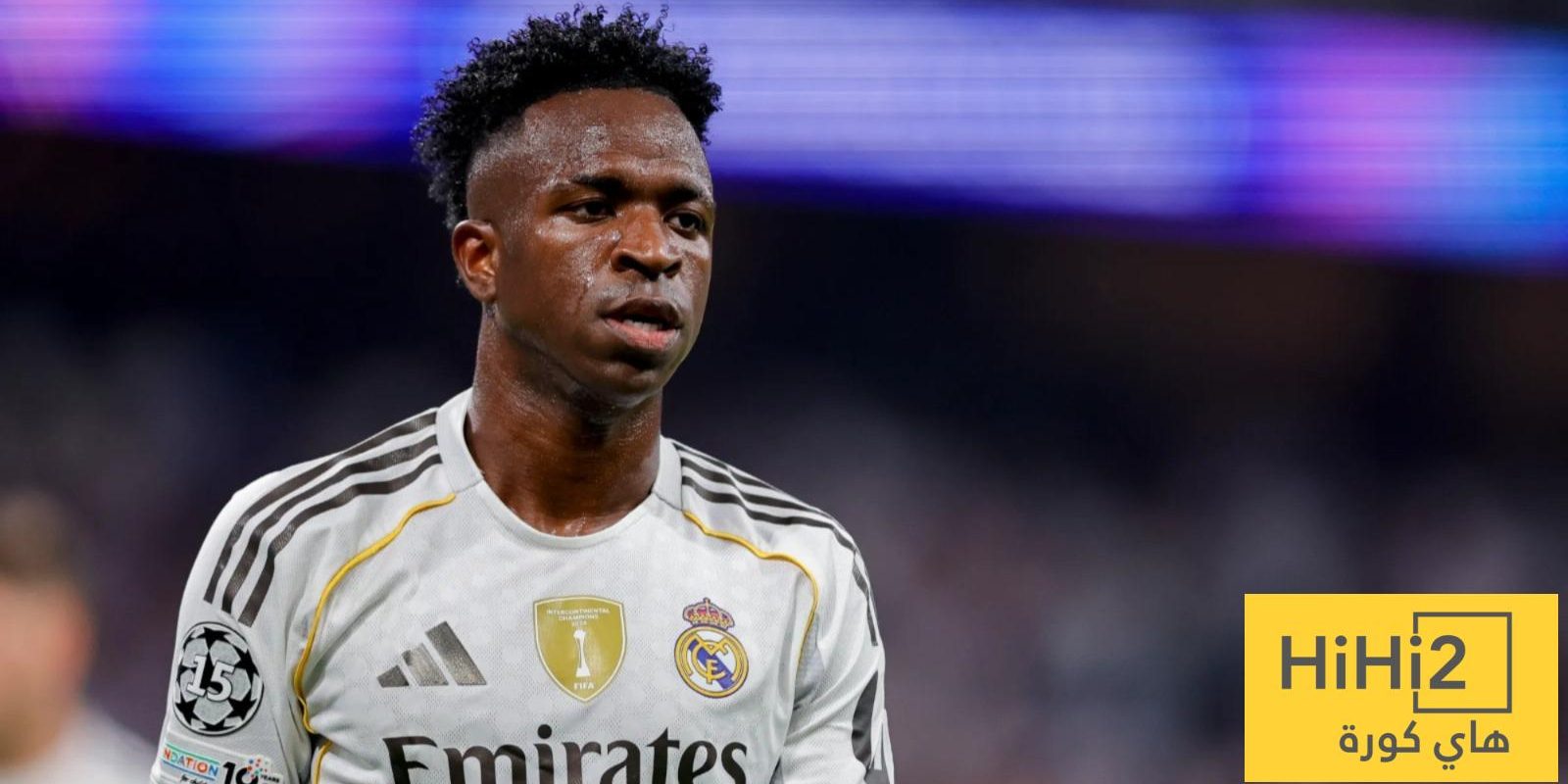 فينيسيوس يهدد أرقام ميسي ويتجاوز رونالدو