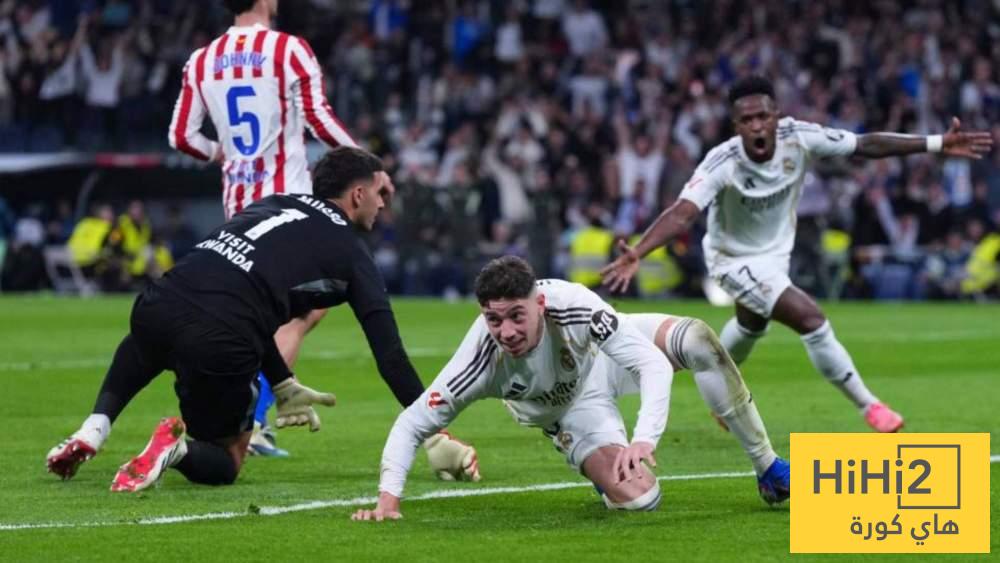 لاعب الريال السابق عن ثلاثي ريال مدريد: “يجعل الفريق يلعب ككتلة واحدة”