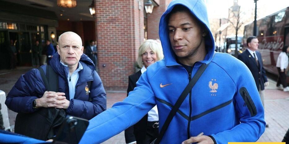 مبابي يتجه نحو انهاء علاقته بنايكي