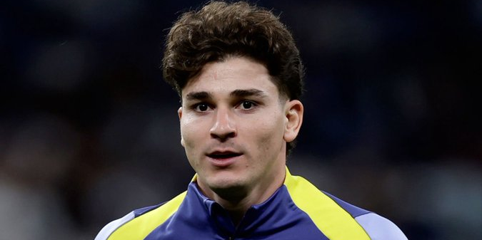 اتلتيكو يتحرك لحماية الفاريز من برشلونة