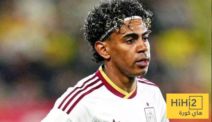 هتافات عنصرية في مباراة اسبانيا ومصر .. ولامين في المنتصف ..! هتافات عنصرية في مباراة اسبانيا ومصر .. ولامين في المنتصف ..!