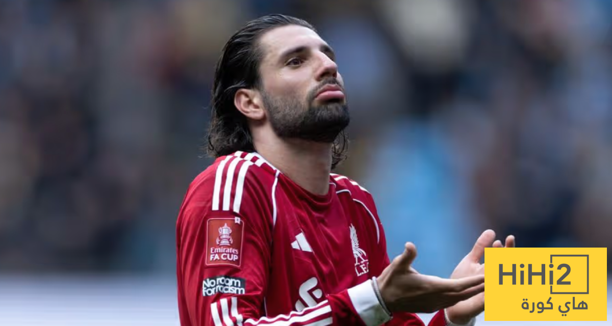 سوبوسلاي ينتقد زملائه في ليفربول