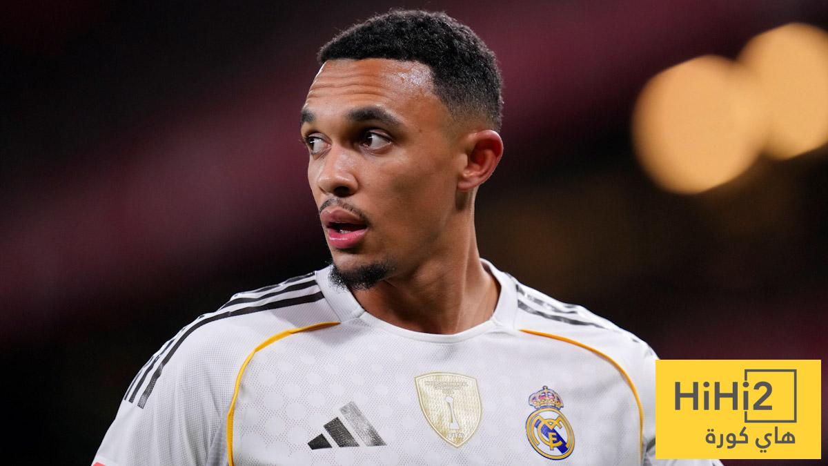 صورة – رد فعل أرنولد على هدف بايرن ميونيخ الثاني