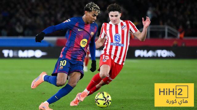 صورة .. حافلة اتلتيكو مدريد تتعرض للرشق بالحجارة