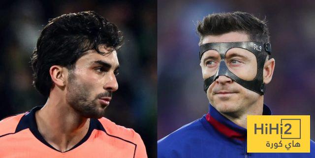 برشلونة مستاء من توريس وليفاندوفسكي   1