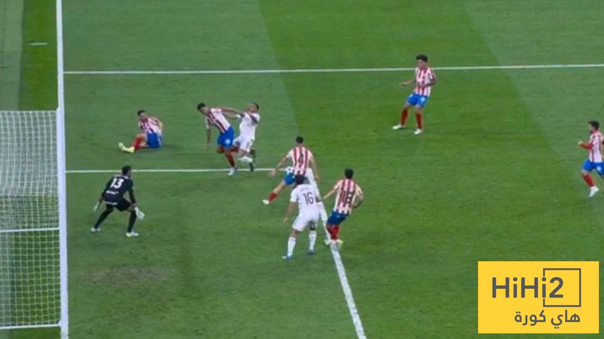 صحفي يكشف سبب عدم تدخل الـVAR في لقطة مبابي