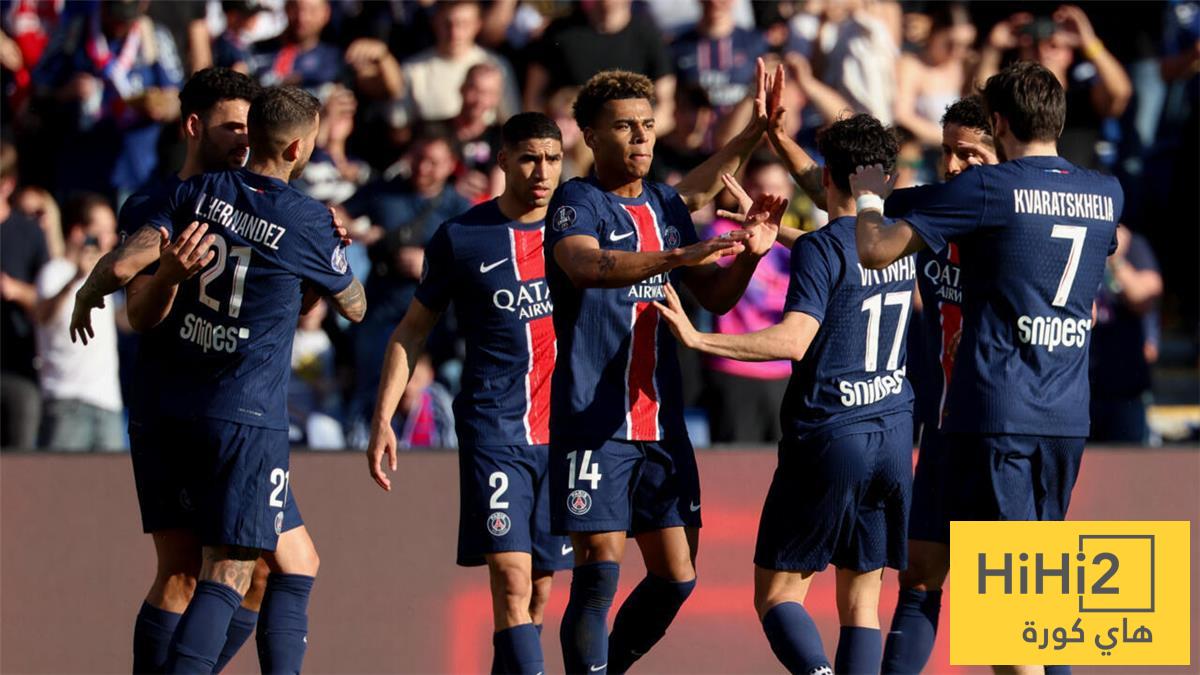 صور.. لفتة إنسانية من لاعبي سان جيرمان قبل مواجهة ليفربول صور.. لفتة إنسانية من لاعبي سان جيرمان قبل مواجهة ليفربول