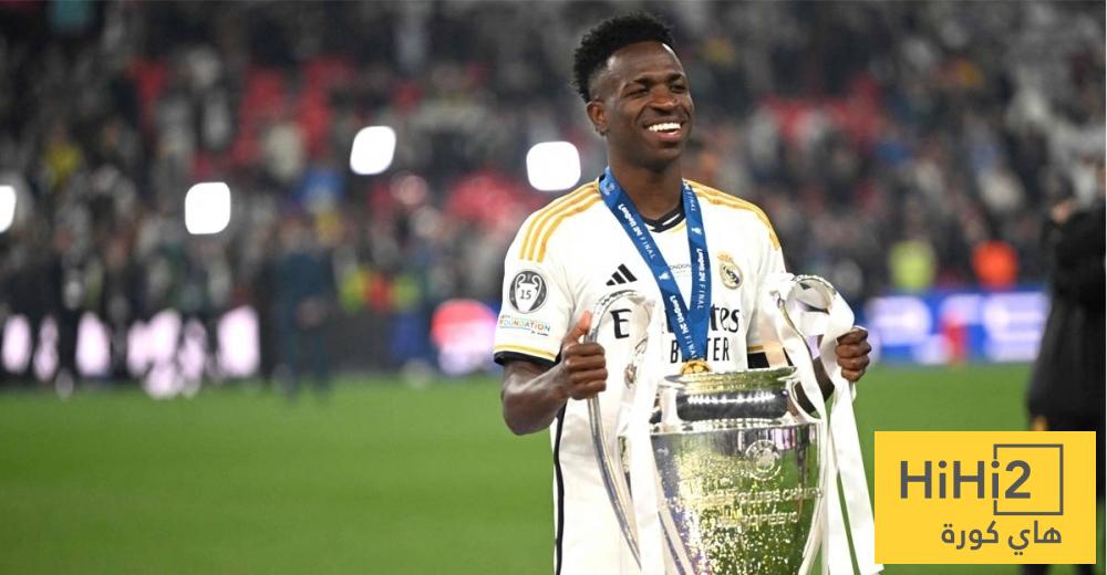 فينيسيوس يعادل تشافي وانييستا