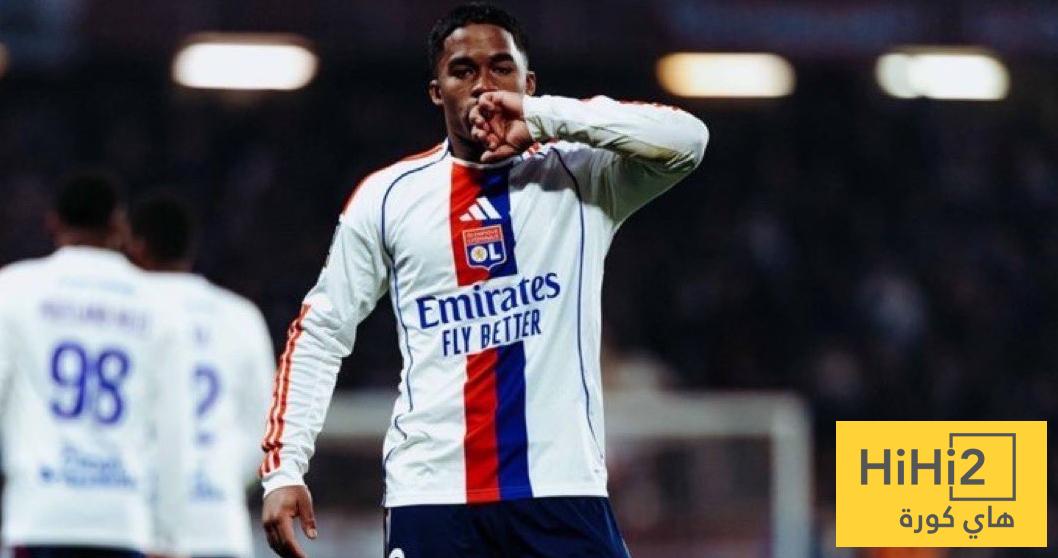 صورة .. اندريك يصنع الهدف الثاني امام باريس