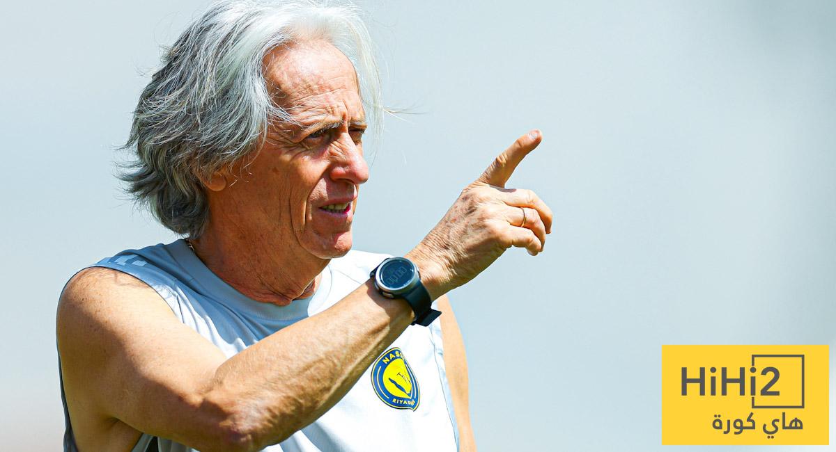 كم نهائيًا وصل إليه خيسوس في مسيرته بعد عبور الأهلي القطري ؟