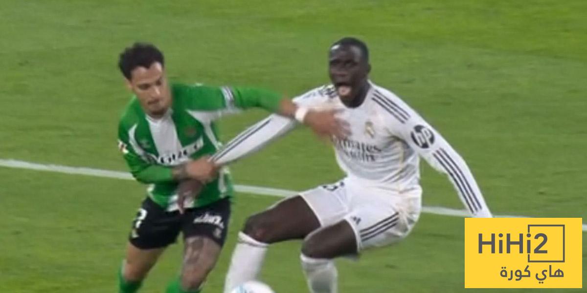 خبير تحكيمي يحسم الجدل حول صحة هدف بيتيس أمام ريال مدريد