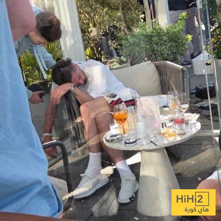 صور : دفع فيه 100 مليون وفي النهاية ” سكران “ 3