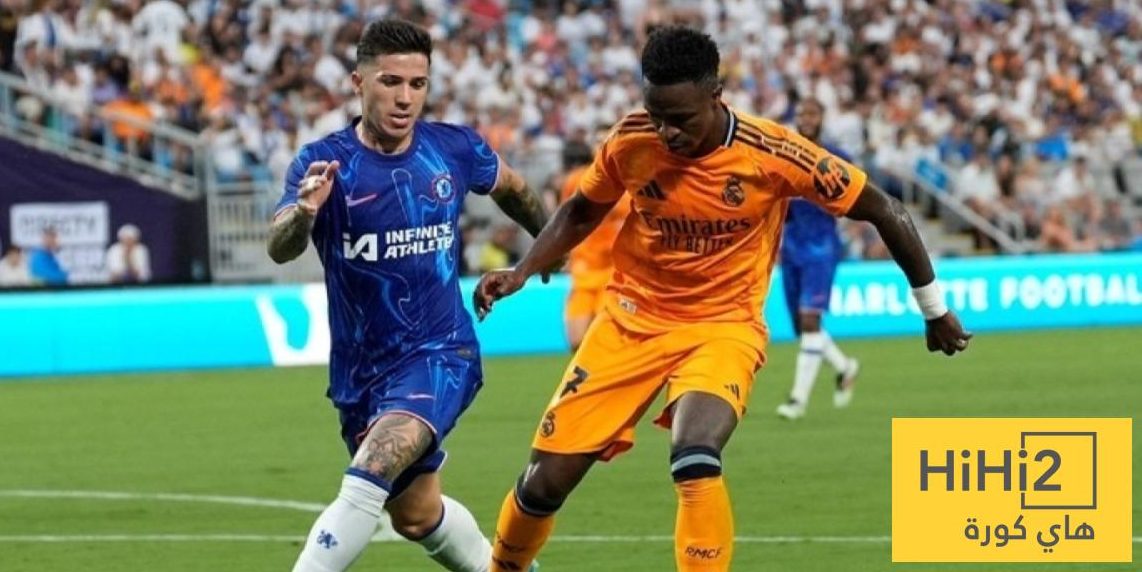 صور المنبوذ فينيسيوس …! تم تجاهله تماما في المدرجات