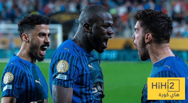 اتفاق مشترك يقرب محترف الهلال من الرحيل !